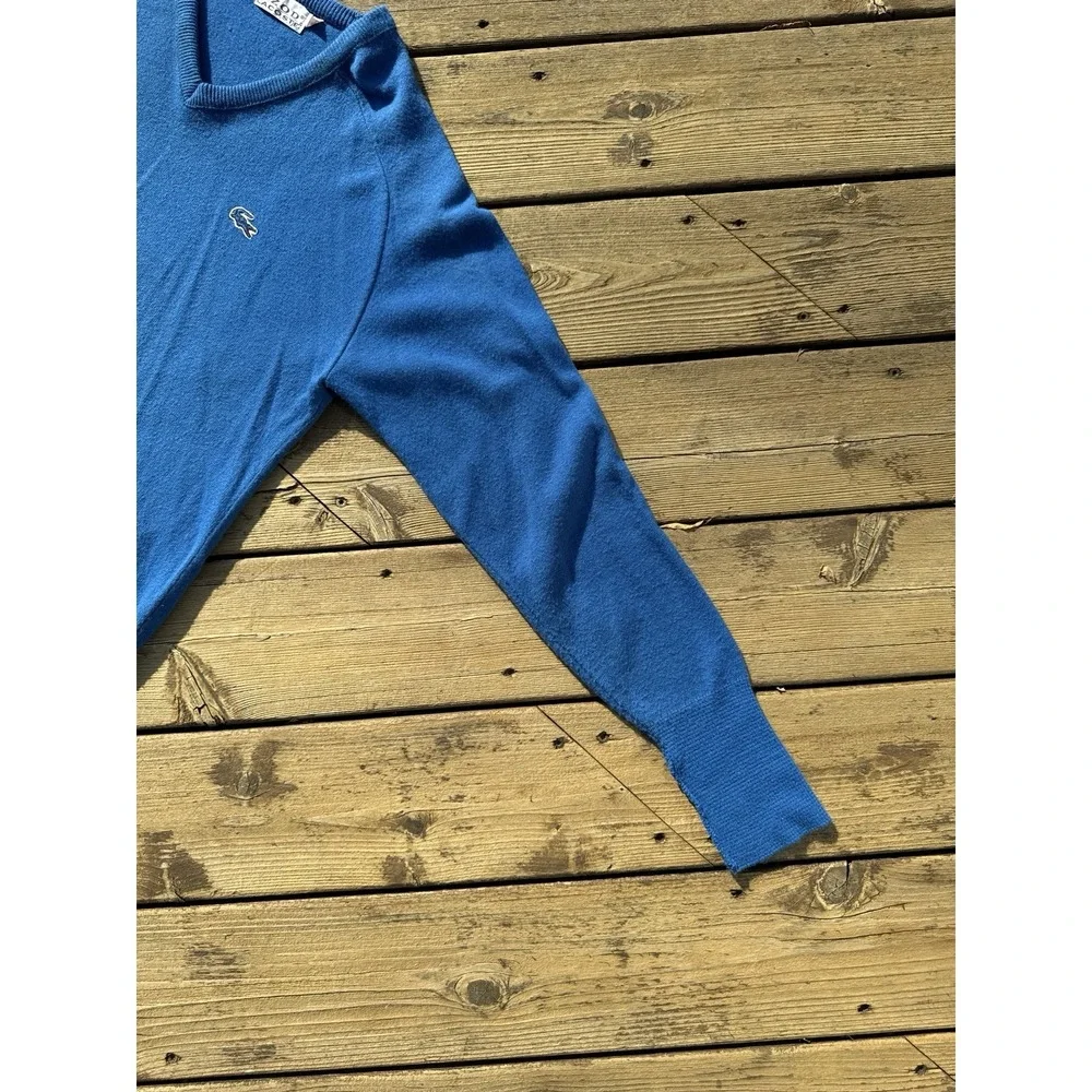 Vintage Izod Lacoste V Neck Sweater Blue Crocodile Logo Medium